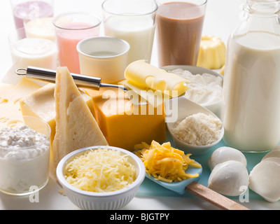 Verschiedenen Milchprodukten, Milchshakes und Käse- Stockfoto