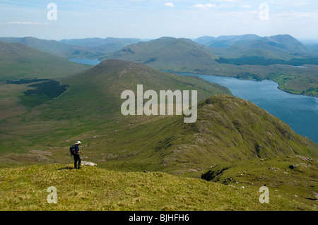 Killary Harbour aus dem Osten Südgrat Mweelrea Berg, County Mayo, Irland Stockfoto