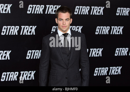 CHRIS PINE STAR TREK LOS ANGELES PREMIERE HOLLYWOOD LOS ANGELES CA USA 30. April 2009 Stockfoto