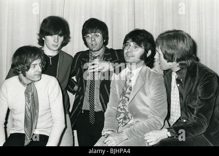 MANFRED MANN - UK-pop-Gruppe im Jahre 1965 von l: Mike Hugg, Klaus Voorman, Manfred Mann, Tom McGuinness und Mike d ' Abo Stockfoto