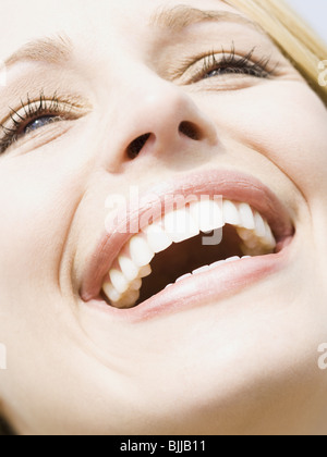 Nahaufnahme der lächelnde Frau Stockfoto