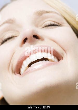 Nahaufnahme der lächelnde Frau Stockfoto