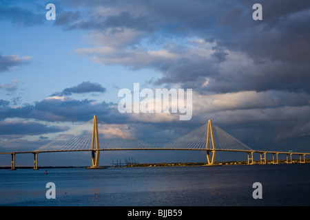 Ravenel Bridge, Cooper River, Charleston, South Carolina, längste Hängebrücke in Nordamerika Stockfoto