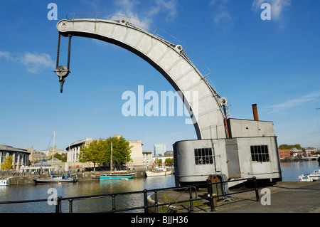 Der einzige erhaltene Fairbairn Dampfkran im schwimmenden Hafen von Bristol, England. Stockfoto