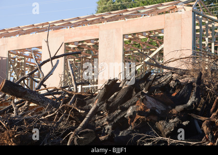 Wiederaufbau der Häuser in Kinglake wurde eines der am stärksten betroffenen Gemeinden von der 2009 Australian Bush Brandkatastrophen Stockfoto