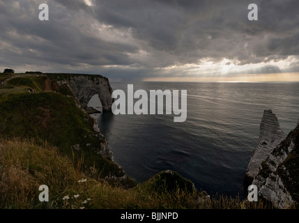 Normandie die "Falaises de Etretat" Etretat Klippen, Mainenrporte Aiguille Stockfoto