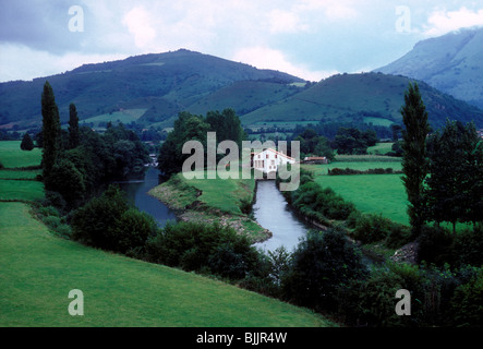 Family Farm, Bauernhof, Ackerland, Bauernhof, französische Baskenland, Stadt Betriebsysteme, Betriebsysteme, Frankreich, Europa Stockfoto