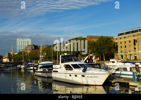 Bristol's Floating Harbour in St. Augustines Reach. Bristol, England. Stockfoto