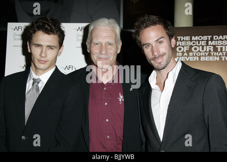 JAMES FRANCO DALE DYE & JOSEPH FIENNES großen RAID-FILM PREMIERE ARCLIGHT Kino HOLLYWOOD LOS ANGELES USA 4. August 2005 Stockfoto