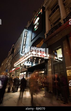 Adelphi Theatre bei Nacht, Strand, London Stockfoto