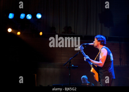 Britischer Sänger und Songwriter Chris Rea live Auftritt in der Konzerthalle im KKL in Luzern, Schweiz, Europa Stockfoto
