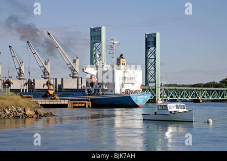 Schrott Schiff an Portsmouth Dock, New Hampshire, New England, USA Stockfoto