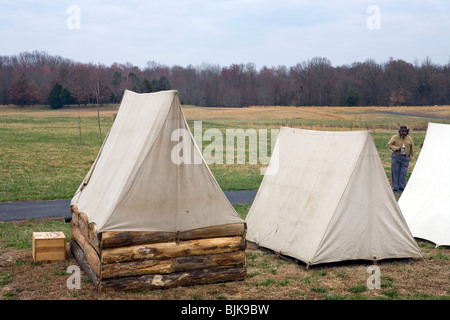 Reenactor der 7. Tennessee Kavallerie, Firma C während einer Versammlung bei Parkers Crossroads, Tennessee. Stockfoto