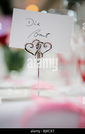 Tischdekoration bei einer Hochzeit, Sitzgelegenheiten Label für die Braut Stockfoto