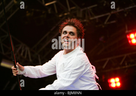 Dero Goi, Sänger und Frontmann der deutschen Band Oomph, die live beim Heitere Open Air in Zofingen, Aargau, Schweiz, E Stockfoto