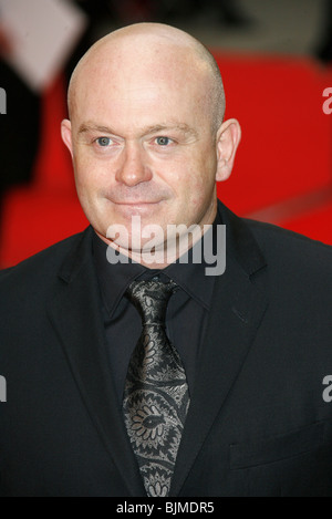 ROSS KEMP BAFTA TV AWARDS 2008 LONDON PALLADIUM ARGYLL STREET LONDON ENGLAND 20 April 2008 Stockfoto