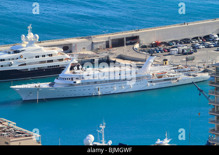 Motoryacht Atlantis II, Länge 115 Meter Besitzerfamilie Niarchos im Port Hercule, Monaco, Cote d ' Azur, Mittelmeer, Europa Stockfoto