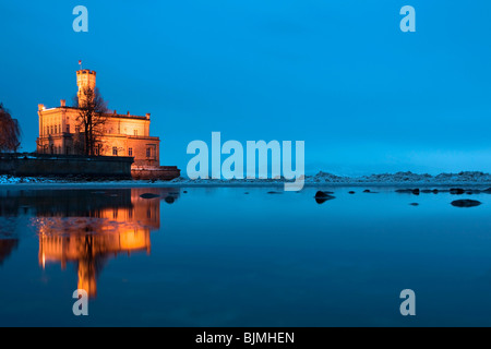 Montfort Schloss am Bodensee in der Nähe von Langenargen im Abendlicht, Baden-Württemberg, Deutschland, Europa Stockfoto