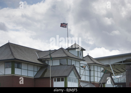 Aintree A Jockey Club Race Course The Home Grand National Kirchturmspitze zu jagen Stockfoto