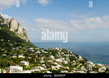 Italien, Kampanien, Isle of Capri, Ansicht von Capri-Stadt bis zum Meer Stockfoto