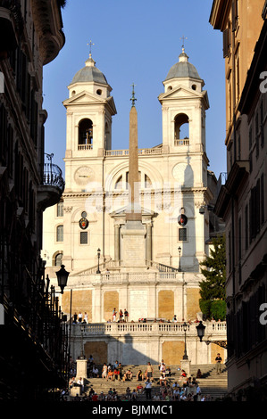 Basilika der Trinita dei Monti, Spanische Treppe, Via dei Condotti, Rom, Latium, Italien, Europa Stockfoto