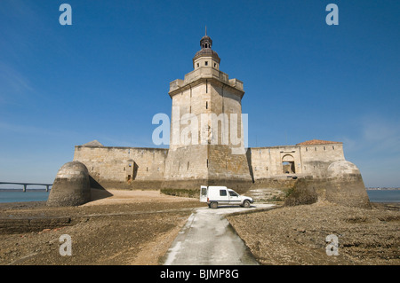 Fort Louvois bei Ebbe, Pointe du Chapus, Charente-Maritime, Frankreich. Stockfoto