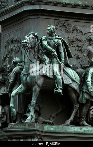 Statue des preußischen Königs Friedrich Unter den Linden in Berlin Deutschland Stockfoto