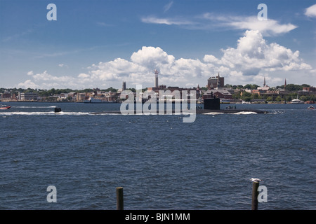 US Navy Los Angeles Klasse schnellen Angriff u-Boot nach Norden in die Themse für den Unterbau in Groton, Connecticut Stockfoto