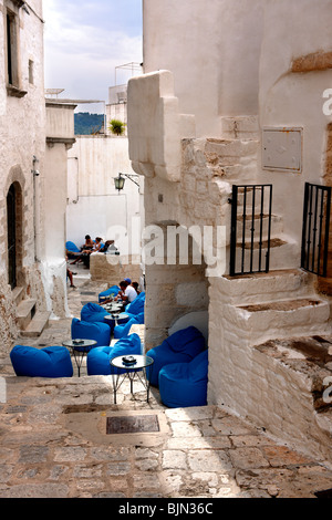 Die weiße Stadt Ostuni, Apulien, Süditalien. Stockfoto