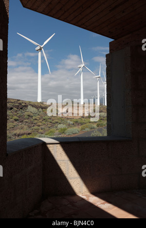 Eines der Häuser an der neu eingeweihte bioklimatischen Dorf am Instituto Tecnológico y de Energías Renovables Stockfoto