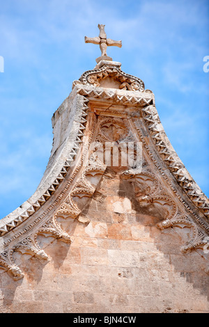 Das 15. Jahrhundert Rose Fenster der Kathedrale von Ostuni, Apulien, Süditalien. Stockfoto