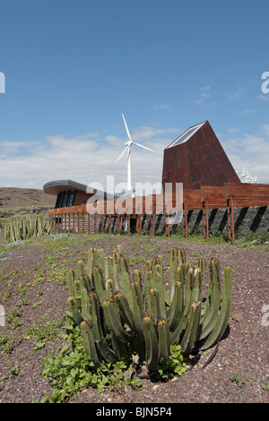 Eines der Häuser an der neu eingeweihte bioklimatischen Dorf am Instituto Tecnológico y de Energías Renovables Stockfoto