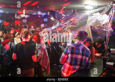 Party im Club Dalston Superstore in Dalston in Hackey, London. Stockfoto