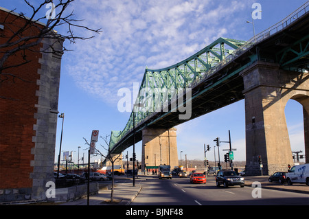 Jacques-Cartier Brücke, Montreal-Seite. Stockfoto