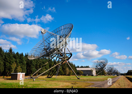 Parabol Radio Antenne s von Westerbork Radioteleskop in den Niederlanden Stockfoto
