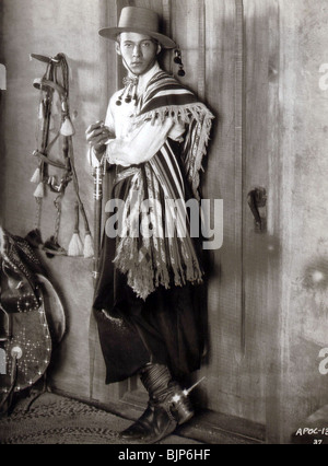 DIE VIER REITER DER APOKALYPSE (1921) RUDOLPH VALENTINO REX INGRAM (DIR) FOAP 001 Stockfoto