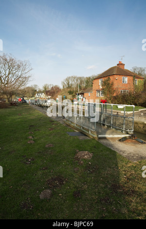 Cleeve Sperre auf der Themse in der Nähe von Göring, Oxfordshire, Vereinigtes Königreich Stockfoto