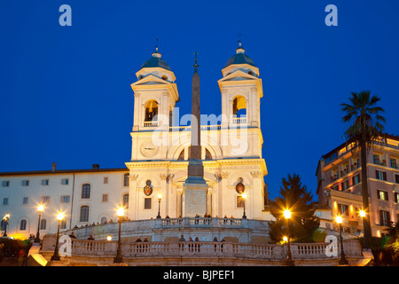 Piazza di Spagna und Trinità dei Monti Kirche, Rom Stockfoto
