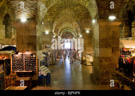 Hafen-Passage, Split, Kroatien Stockfoto