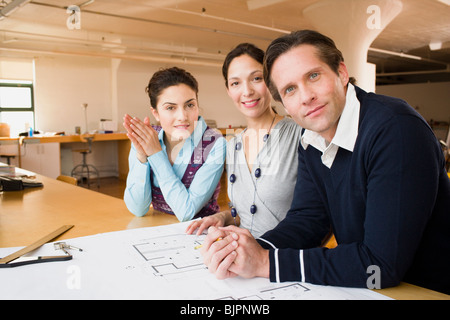 Geschäftsleute arbeiten Stockfoto