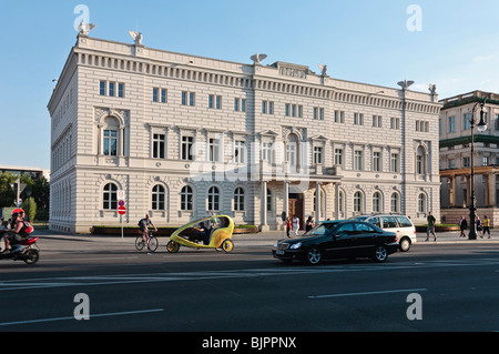 Kommandantenhaus - Repräsentanz der Bertelsmann-Stiftung, Unter Den Linden Boulevard, Berlin, Deutschland Stockfoto