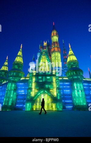 Eisskulptur in Schnee und Eis Skulpturen Festival Harbin, Heilongjiang China 2009 Stockfoto