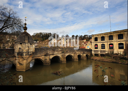 Die Stadt Brücke bei Bradford on Avon, die aus dem 13. Jahrhundert und verdoppelte sich im Jahr 1769 Stockfoto