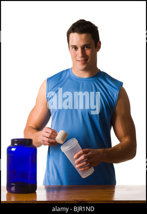 Junger Mann trainieren. Stockfoto