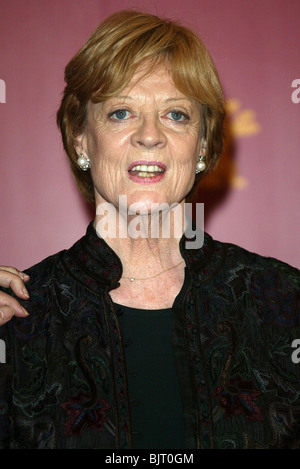 DAME MAGGIE SMITH BERLIN FILM FESTIVAL POTSDAMER PLATZ BERLIN Deutschland 10. Februar 2002 Stockfoto