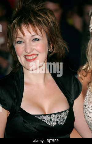 KACEY AINSWORTH NATIONAL TELEVISION AWARDS 2005 ROYAL ALBERT HALL LONDON ENGLAND 25 Oktober 2005 Stockfoto