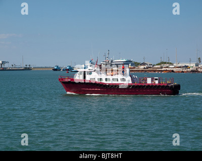 St. Johns River Water Management District Arbeitsboot in Port Canaveral an der Ostküste von Florida Stockfoto