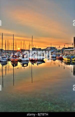 Am frühen Morgen Szene an der Barbakane Plymouth UK Stockfoto