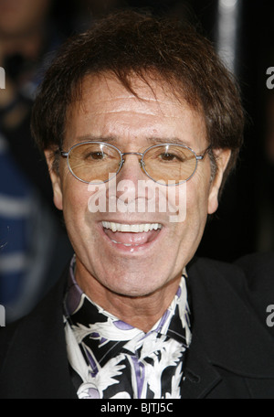 SIR CLIFF RICHARD UK PREMIERE des neuen WEST END SHOW "Spamalot" PALACE THEATRE LONDON ENGLAND 17. Oktober 2006 Stockfoto