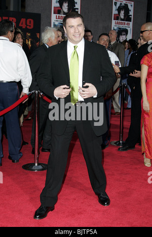 JOHN TRAVOLTA LADDER 49 Welt FILM PREMIERE HOLLYWOOD LOS ANGELES USA 20. September 2004 Stockfoto